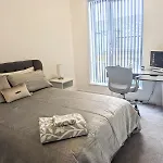 Contemporary Double Ensuite Room
