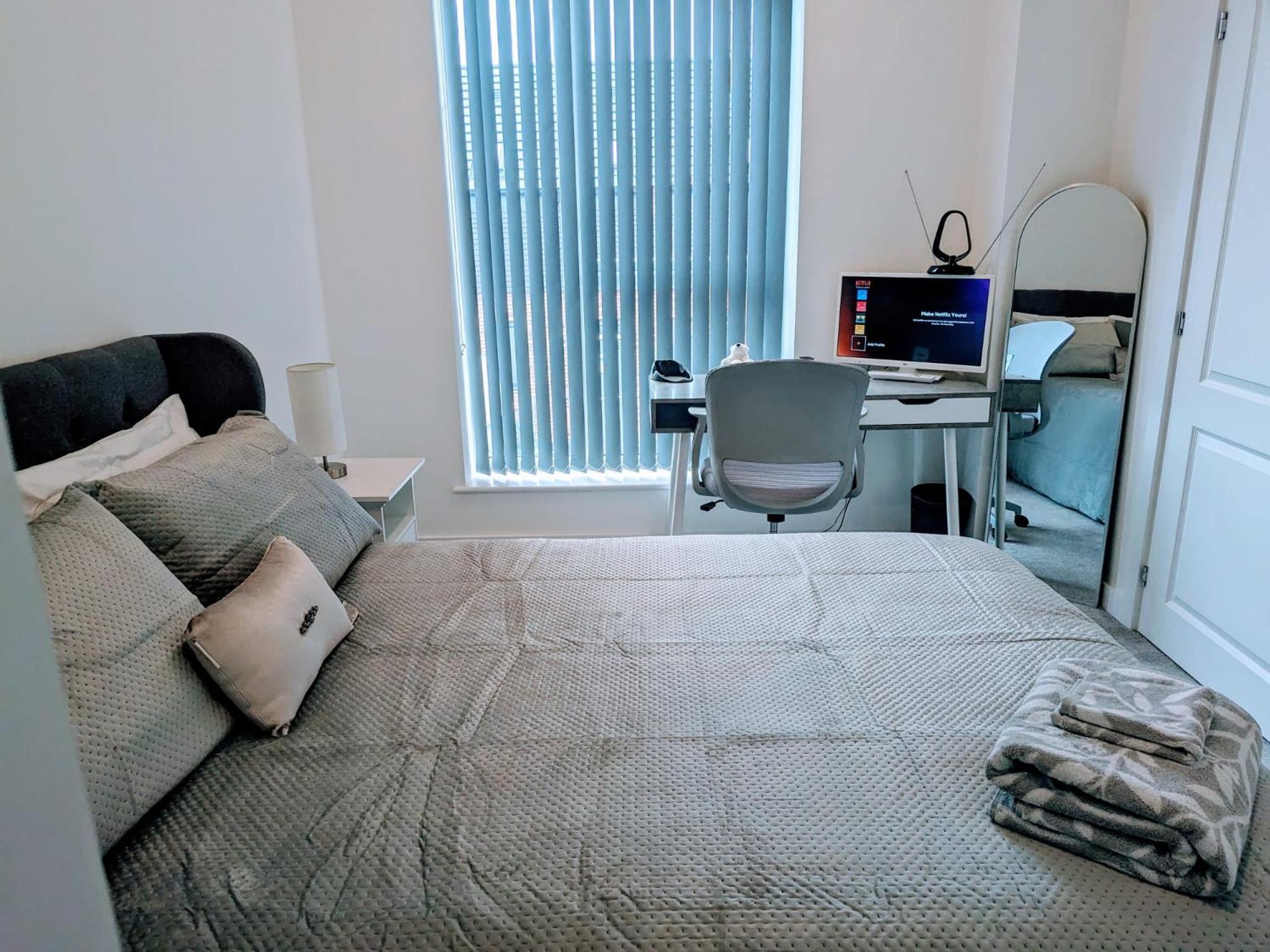 Contemporary Double Ensuite * Birmingham